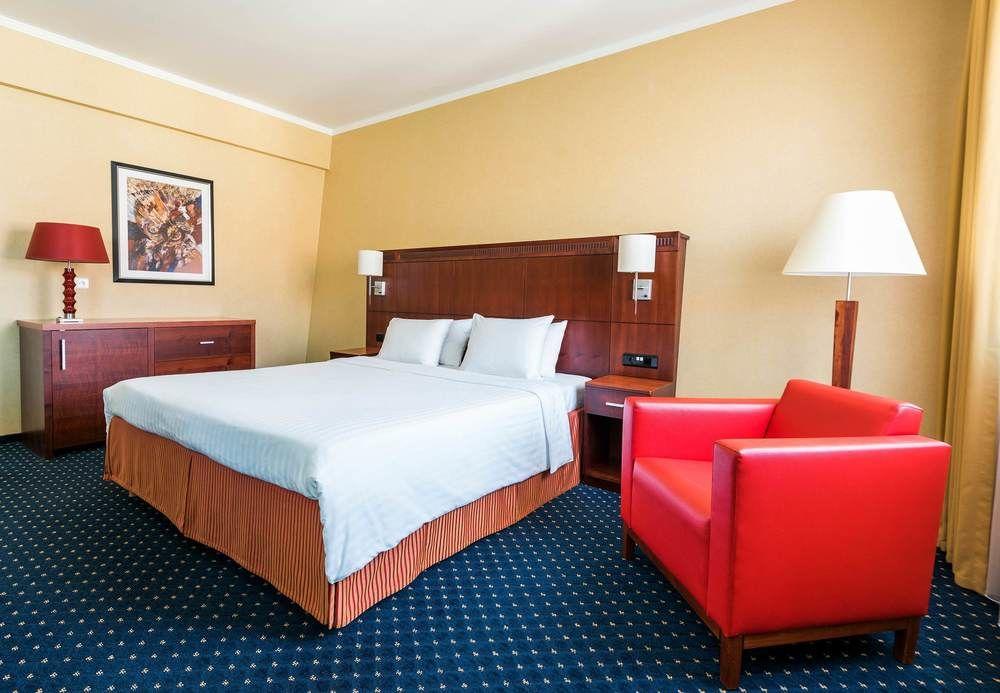 Courtyard By Marriott Prague City Eksteriør bilde