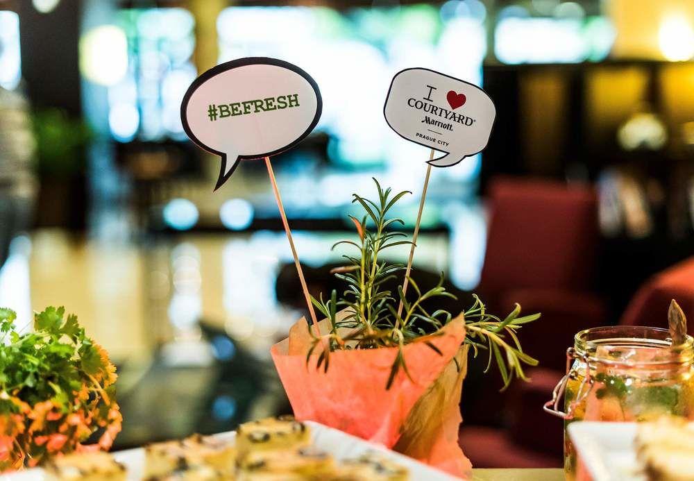Courtyard By Marriott Prague City Eksteriør bilde